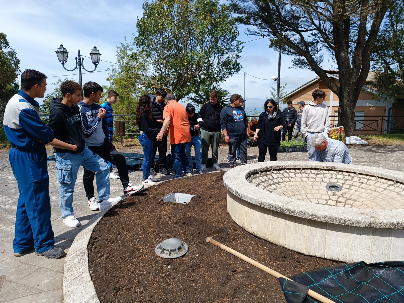 6 Maggio incontro comune di Greci (3)
